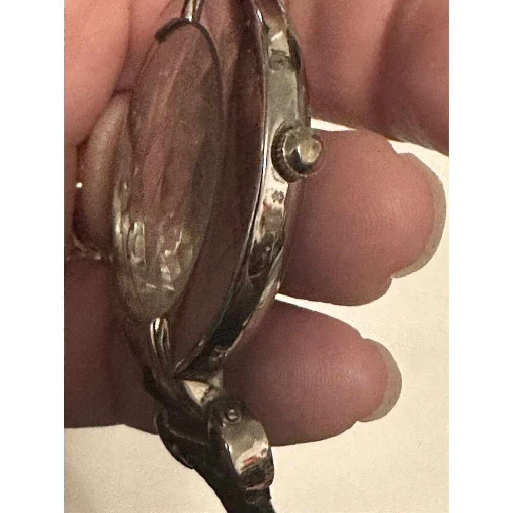 Vintage Unique Women’s Lax Pari Wrist Watch